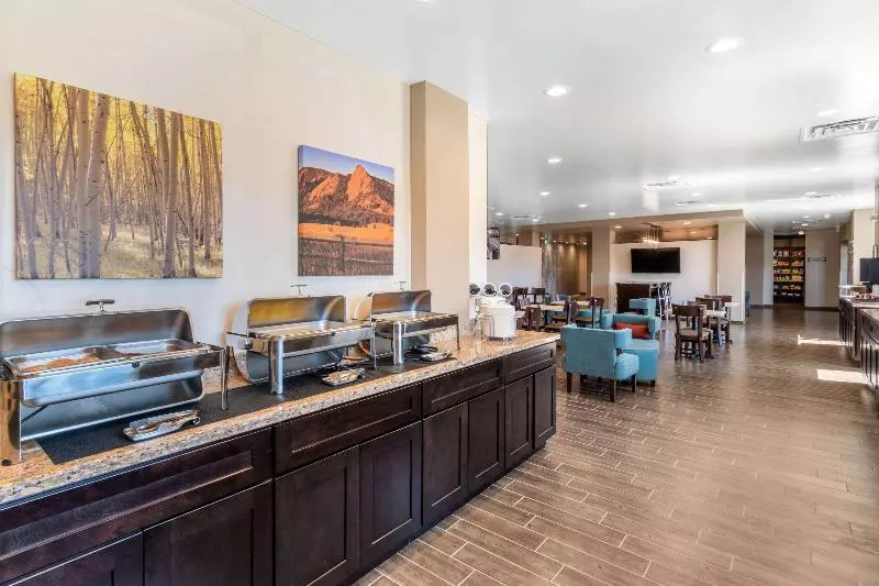 ホテル Sleep Inn & Suites Denver International Airport