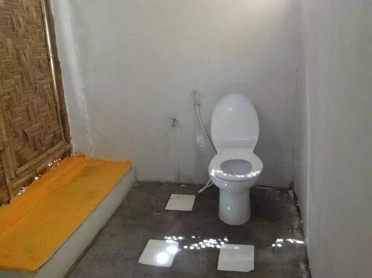 هتل Varin Village