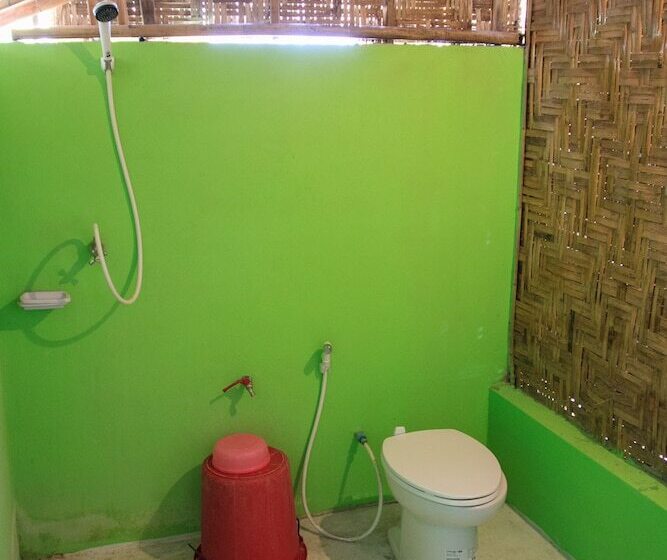 ホテル Varin Village