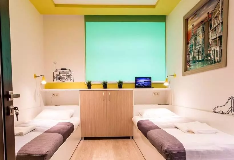 Podushkinn   Hostel