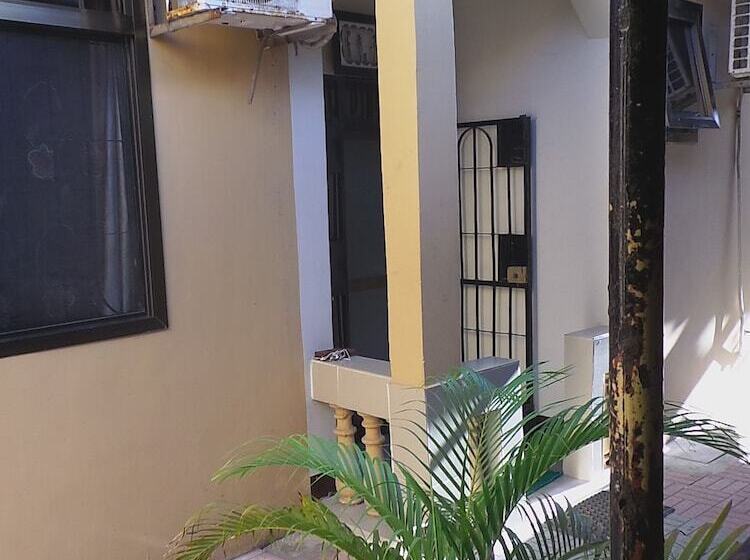 استراحتگاه Bush Route