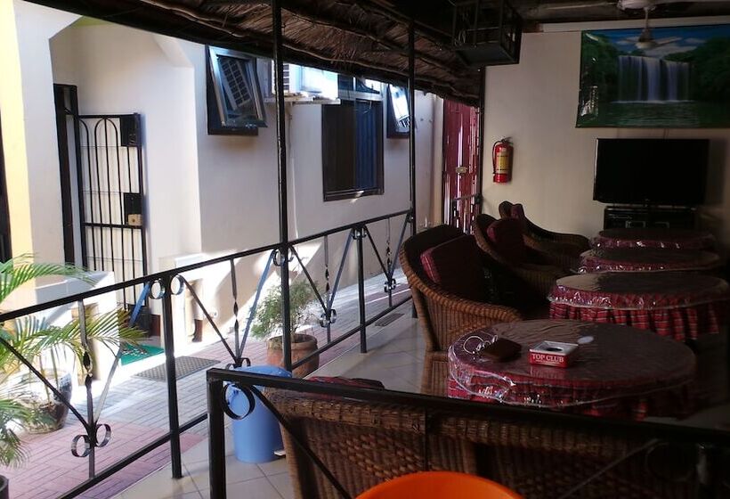 استراحتگاه Bush Route