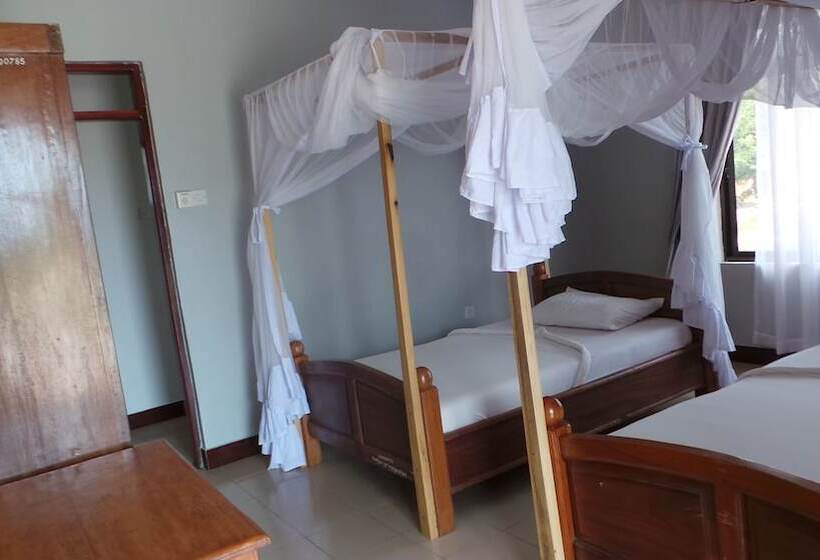 استراحتگاه Bush Route