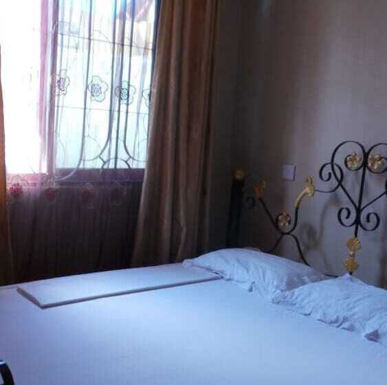 استراحتگاه Bush Route