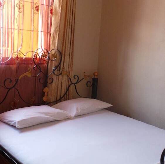 استراحتگاه Bush Route