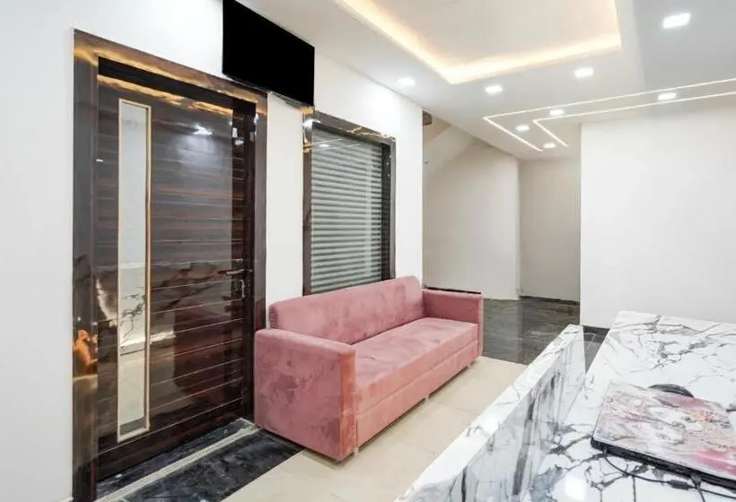 Hotelli Townhouse Oak Char Dham Vrindavan