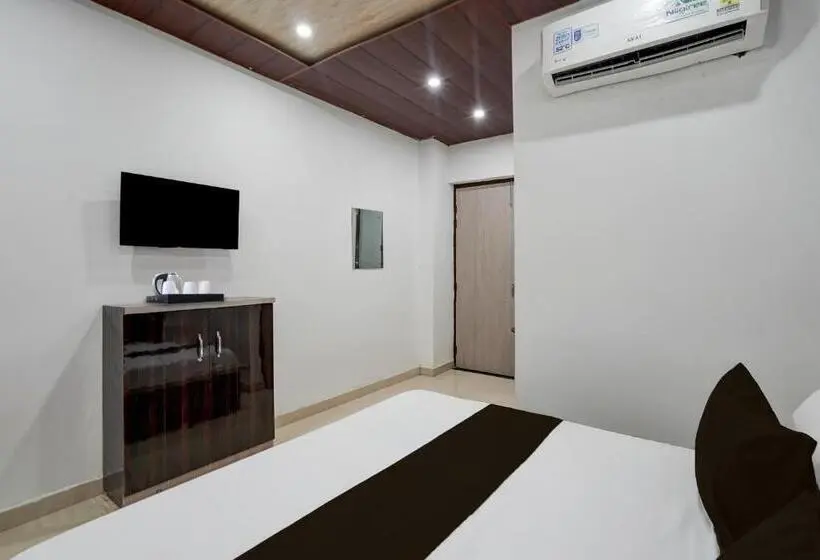 Hotelli Townhouse Oak Char Dham Vrindavan