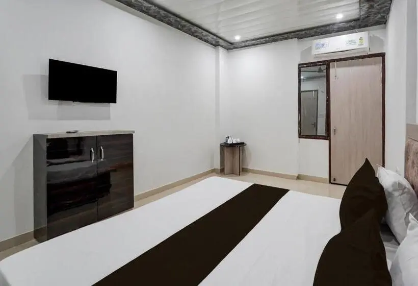 Hotelli Townhouse Oak Char Dham Vrindavan