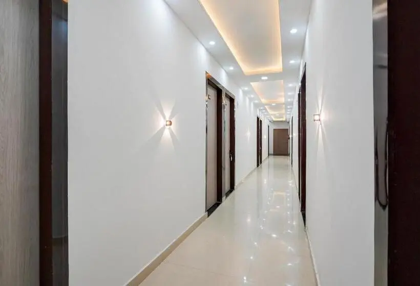 Hotelli Townhouse Oak Char Dham Vrindavan