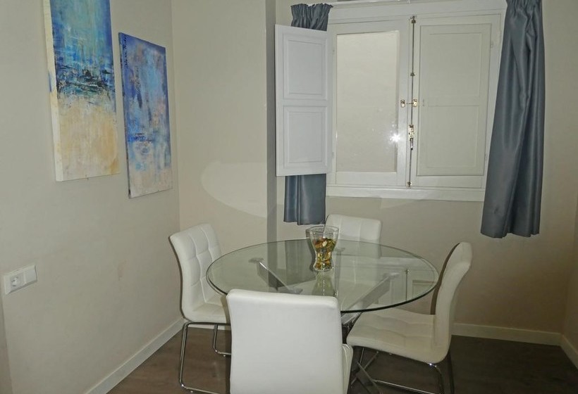 Apartamentos Valentina Deluxe 3000