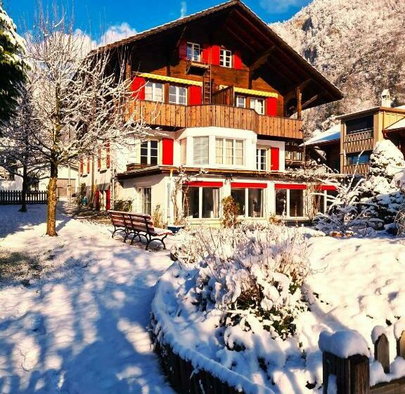 צימר Adventure Guesthouse Interlaken