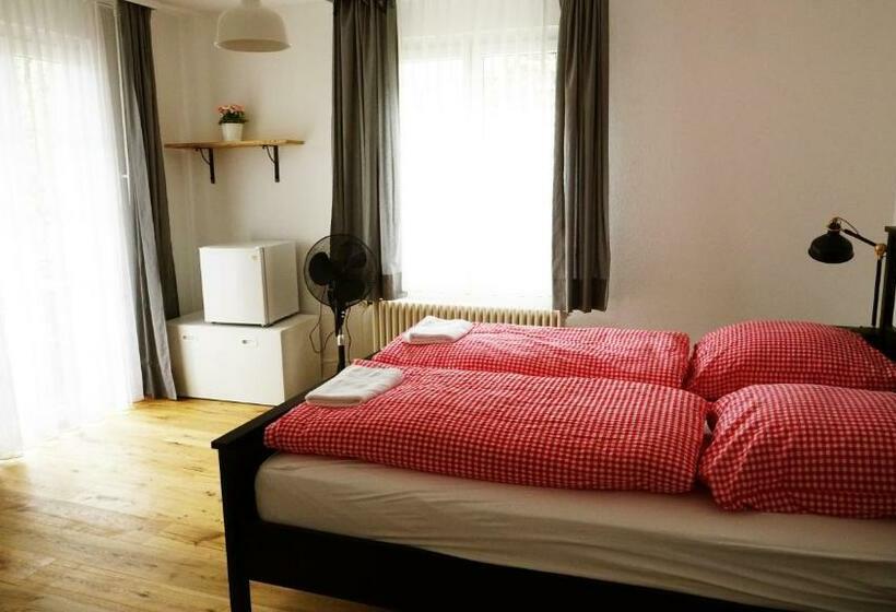 צימר Adventure Guesthouse Interlaken