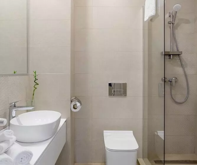 هتل Athina Suites