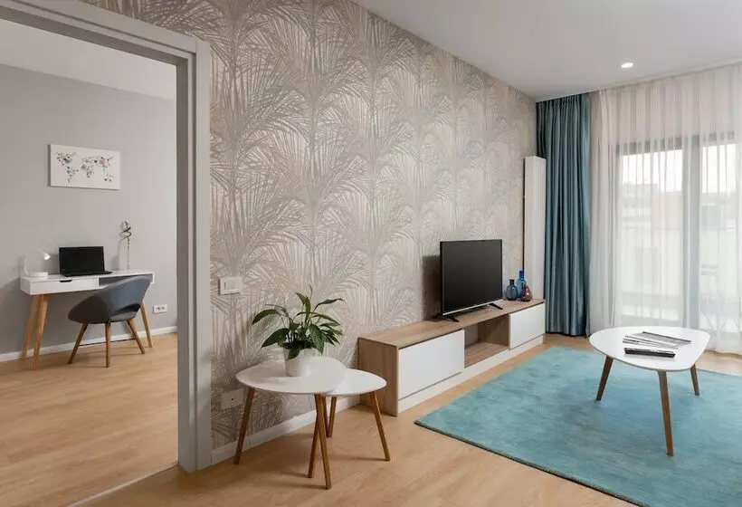 هتل Athina Suites