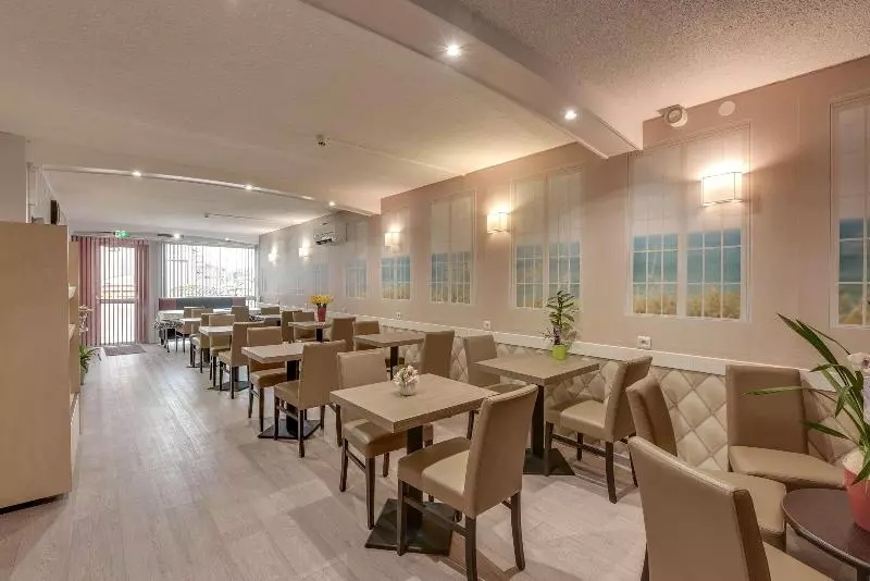 The Originals Access, Hotel Thouars