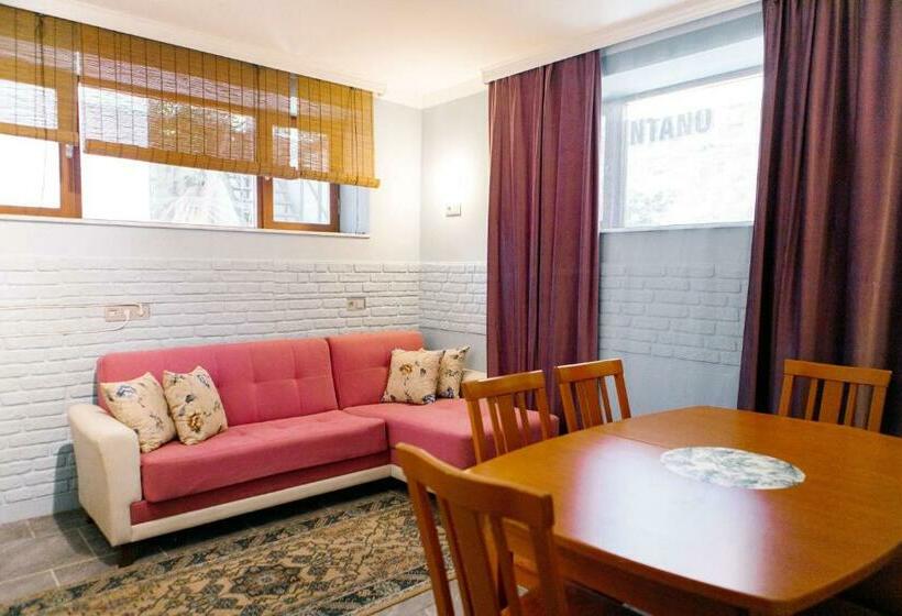 Delight Deluxe Hotel & Spa