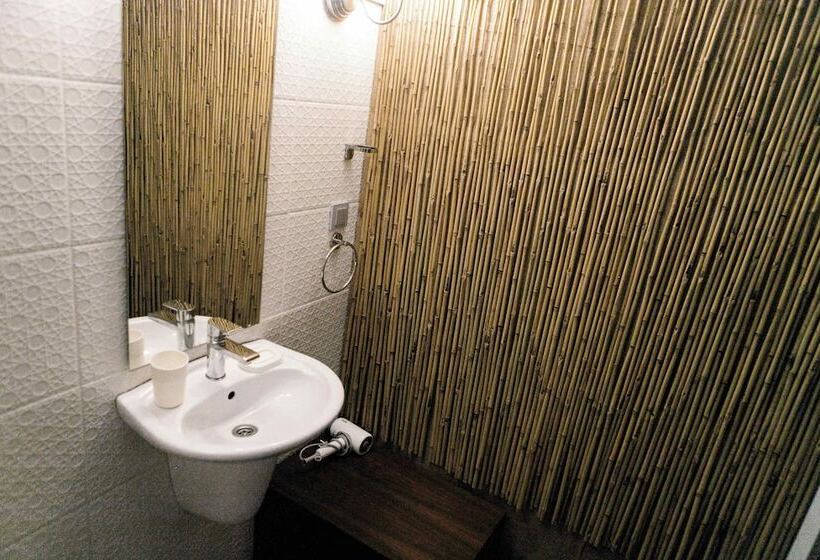 Delight Deluxe Hotel & Spa