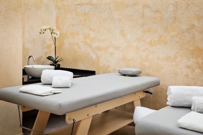 هتل Eurostars Azahar