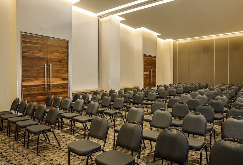 בית מלון כפרי Fiesta Inn Aguascalientes Patio