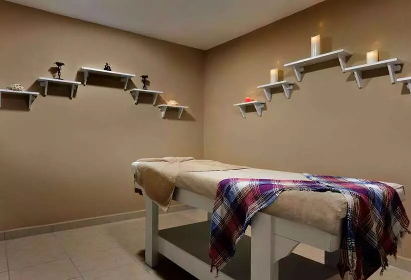 ホテル Hawthorn Suites By Wyndham Cerkezkoy