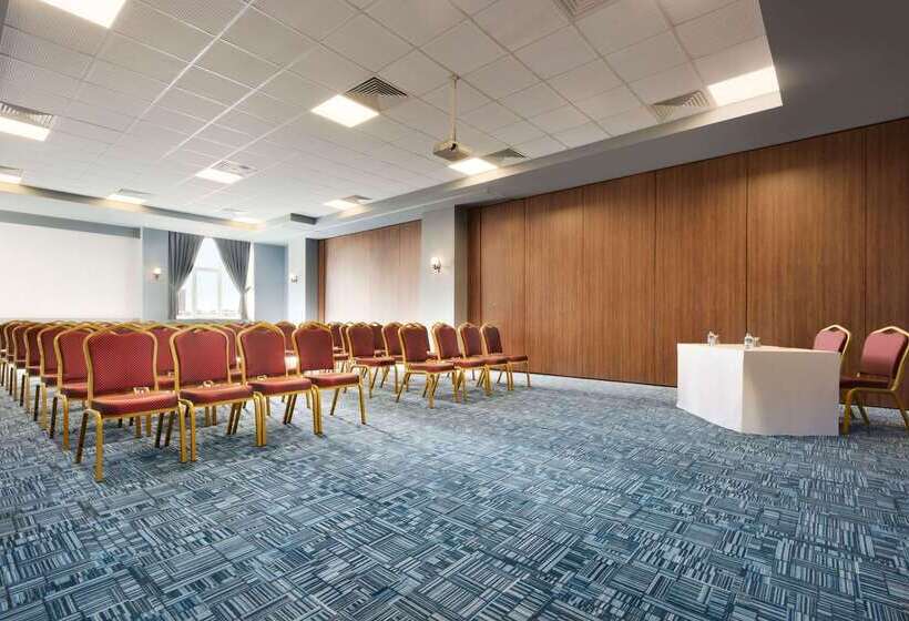 Hotelli Hawthorn Suites By Wyndham Cerkezkoy