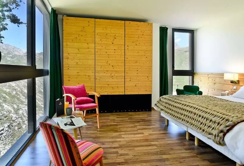 هتل Hôtel Du Pourtalet