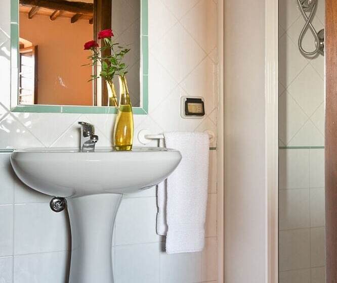 Отель I Greppi Di Silli