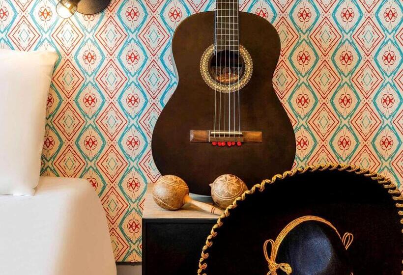 ホテル Ibis Styles Merida Galerias