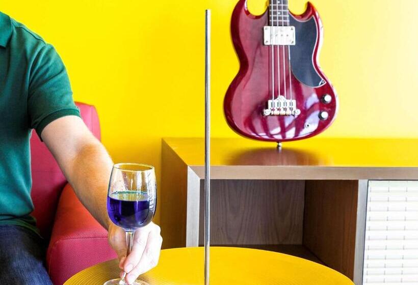 ホテル Ibis Styles Merida Galerias