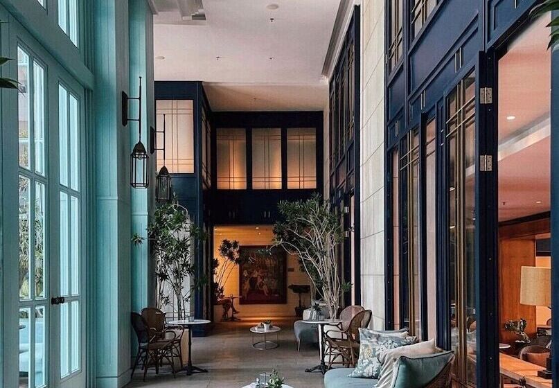 ホテル Kanvaz Village Resort Seminyak