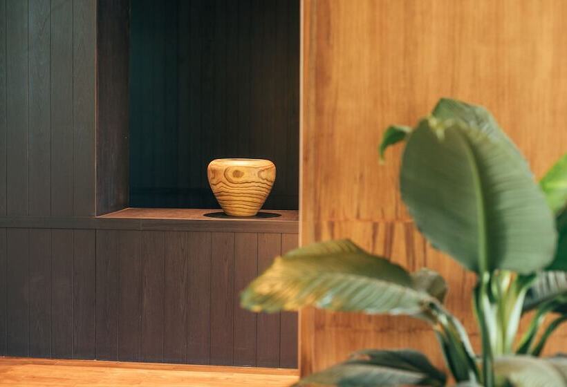 ホテル Kanvaz Village Resort Seminyak