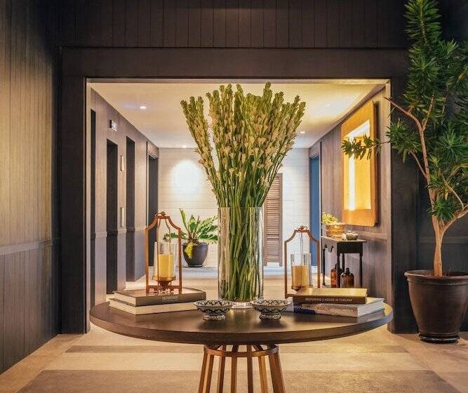 ホテル Kanvaz Village Resort Seminyak