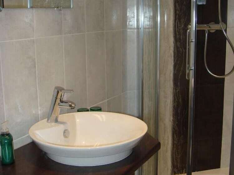 בית מלון כפרי Logis Hôtel Restaurant L Auberge Du Chateau