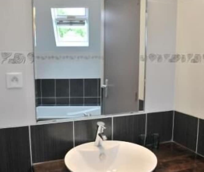 בית מלון כפרי Logis Hôtel Restaurant L Auberge Du Chateau