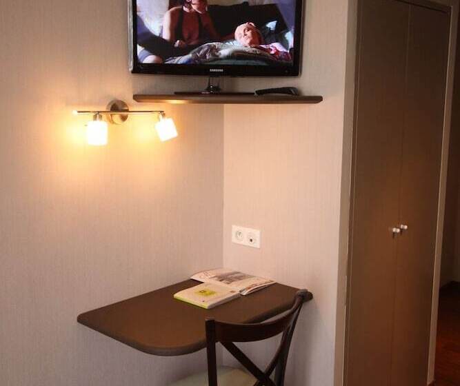 فندق Logis Le Cadusia