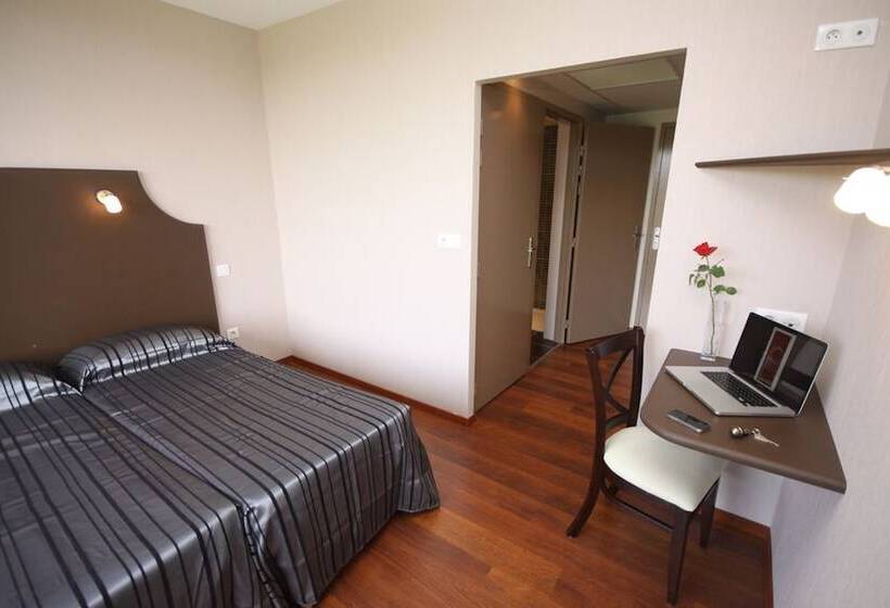 فندق Logis Le Cadusia