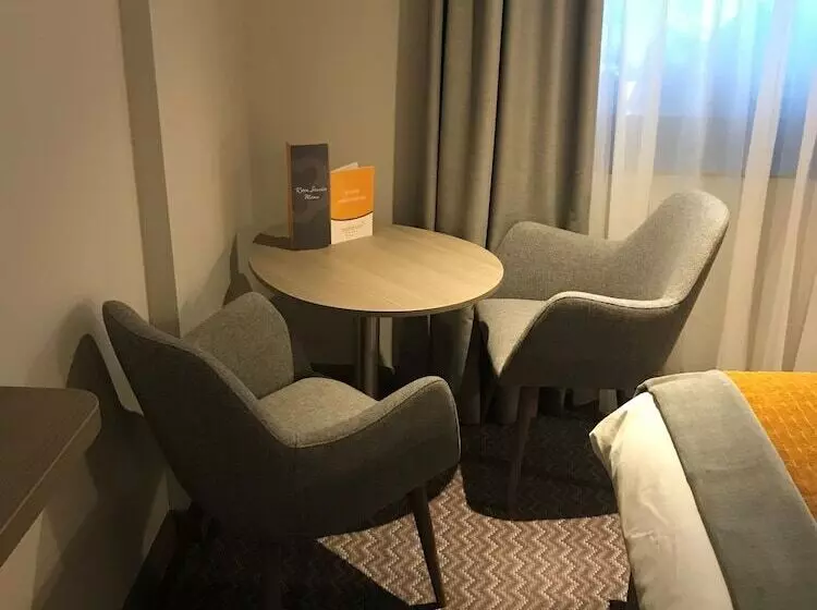 Maldron Hotel Newcastle