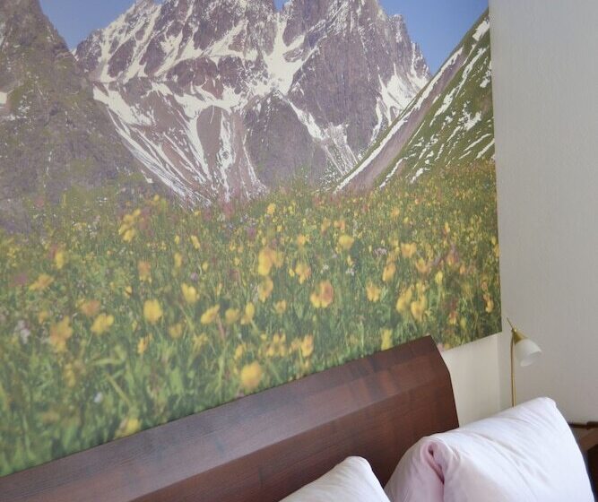 فندق Mountain Lodge Sedrun
