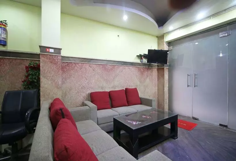 OYO 18997 Hotel Km International