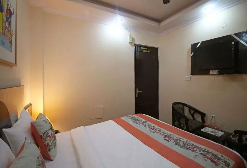 OYO 18997 Hotel Km International