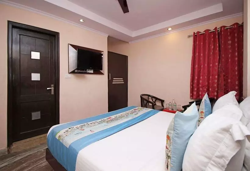 OYO 18997 Hotel Km International