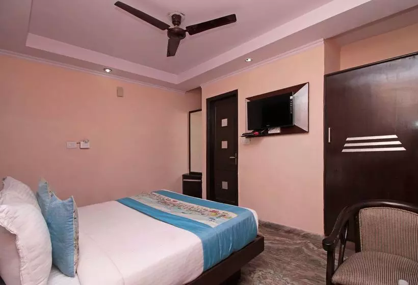 OYO 18997 Hotel Km International