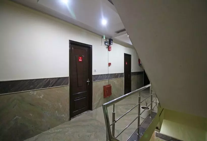 OYO 18997 Hotel Km International