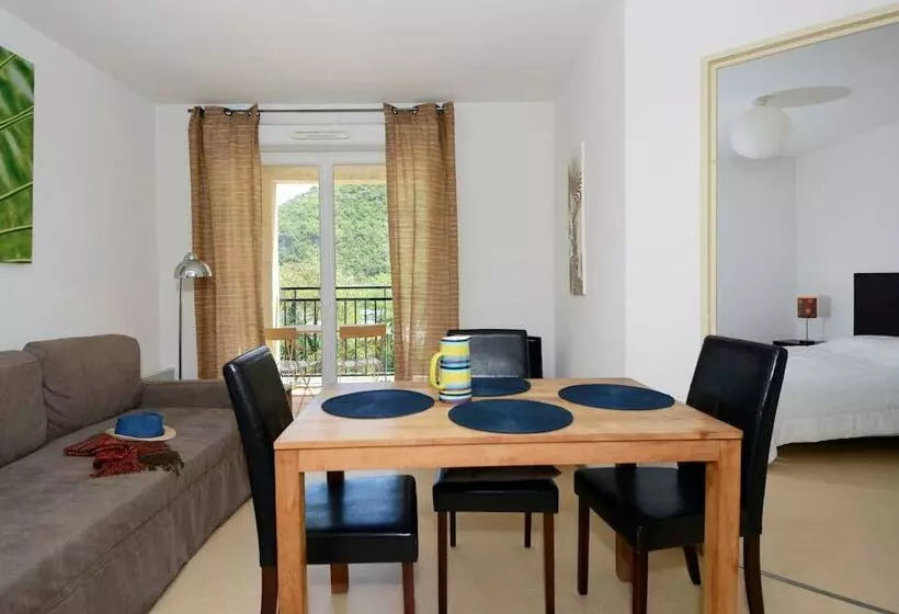 ホテル Résidence Odalys Les Bains D Avène