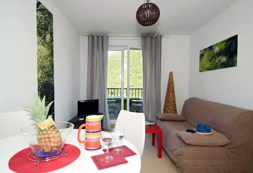 ホテル Résidence Odalys Les Bains D Avène