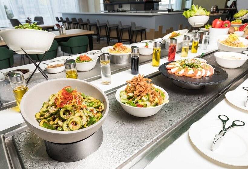 Studio M Arabian Plaza Hotel & Hotel Apartments