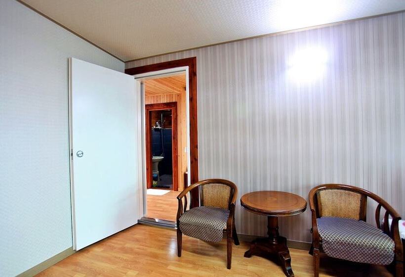 هتل Windmill & Sea Pension