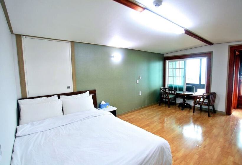 هتل Windmill & Sea Pension