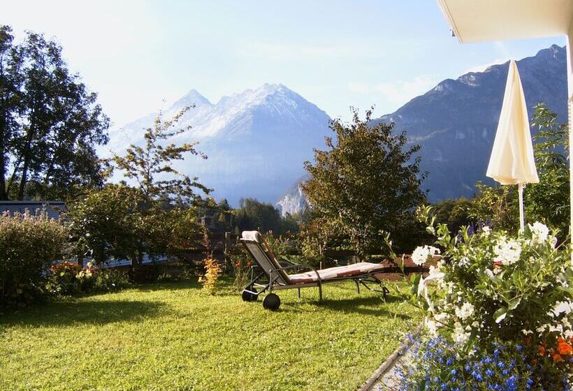 Pension Chalet Berkana