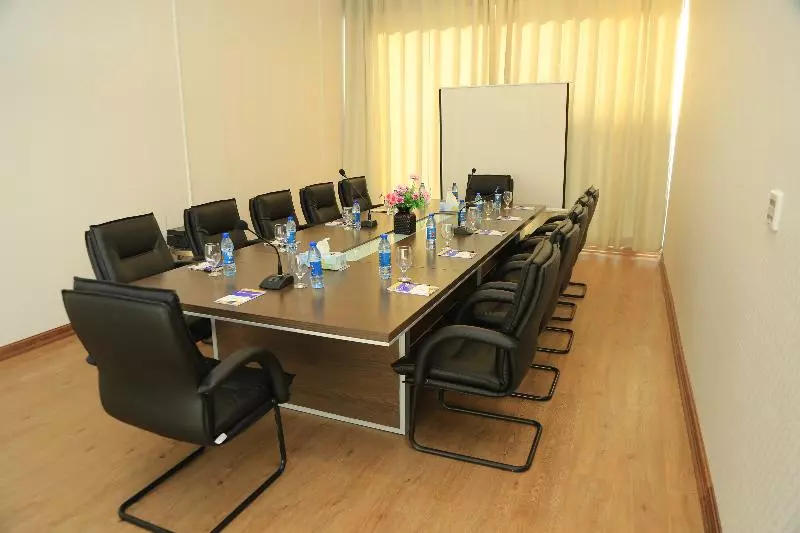 Al Dyafa Hotel Suites